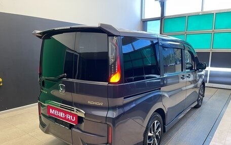 Honda Stepwgn IV, 2017 год, 2 490 000 рублей, 5 фотография
