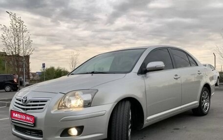 Toyota Avensis III рестайлинг, 2006 год, 900 000 рублей, 1 фотография