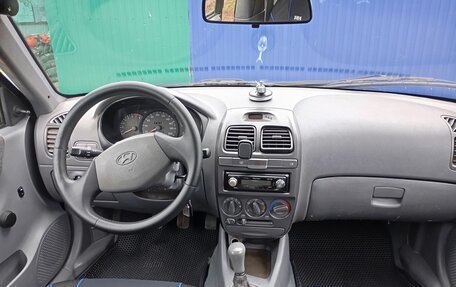 Hyundai Accent II, 2005 год, 305 000 рублей, 1 фотография
