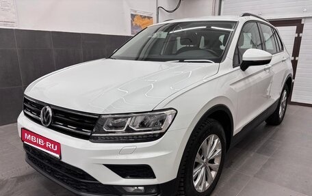 Volkswagen Tiguan II, 2020 год, 2 450 000 рублей, 1 фотография