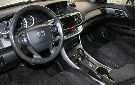 Honda Accord IX рестайлинг, 2013 год, 1 960 000 рублей, 8 фотография