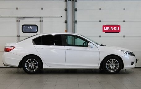 Honda Accord IX рестайлинг, 2013 год, 1 960 000 рублей, 4 фотография