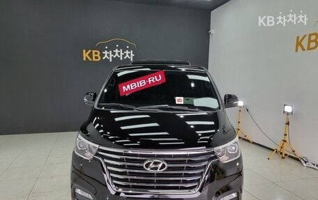 Hyundai Starex I рестайлинг, 2007 год, 1 890 000 рублей, 2 фотография
