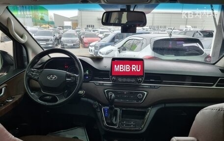Hyundai Starex I рестайлинг, 2007 год, 1 890 000 рублей, 17 фотография