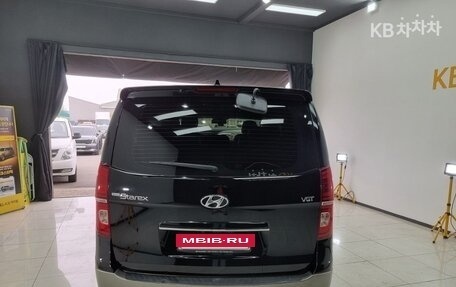 Hyundai Starex I рестайлинг, 2007 год, 1 890 000 рублей, 19 фотография