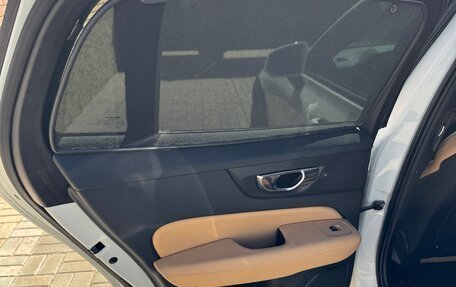 Volvo V60 Cross Country II, 2020 год, 4 000 000 рублей, 15 фотография