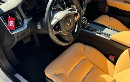 Volvo V60 Cross Country II, 2020 год, 4 000 000 рублей, 11 фотография