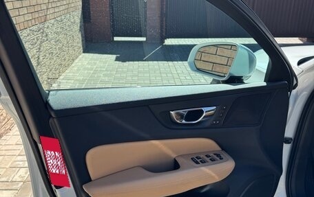 Volvo V60 Cross Country II, 2020 год, 4 000 000 рублей, 13 фотография