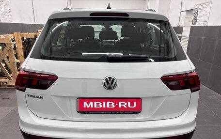 Volkswagen Tiguan II, 2020 год, 2 450 000 рублей, 6 фотография