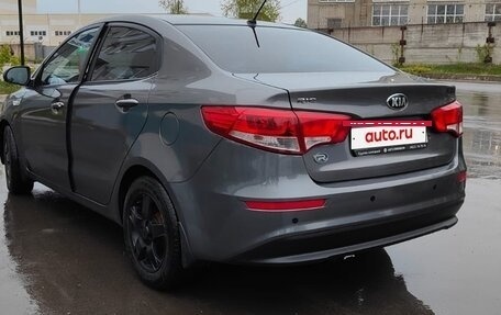 KIA Rio III рестайлинг, 2015 год, 1 000 000 рублей, 4 фотография