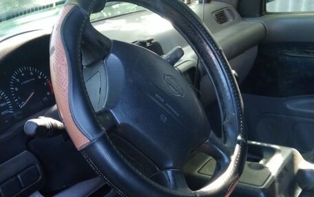 Nissan Serena I, 2000 год, 320 000 рублей, 8 фотография