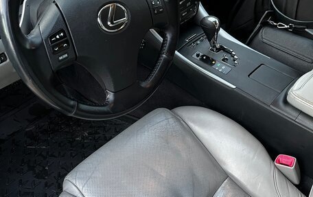 Lexus IS II рестайлинг 2, 2008 год, 1 320 000 рублей, 22 фотография