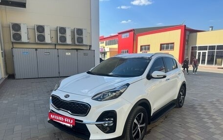 KIA Sportage IV рестайлинг, 2018 год, 2 350 000 рублей, 3 фотография