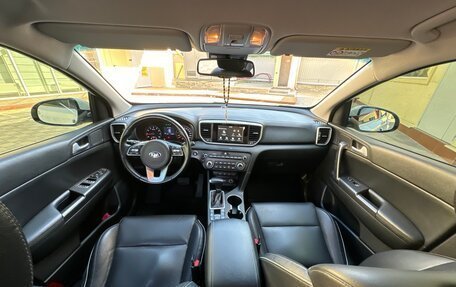 KIA Sportage IV рестайлинг, 2018 год, 2 350 000 рублей, 29 фотография