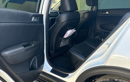 KIA Sportage IV рестайлинг, 2018 год, 2 350 000 рублей, 32 фотография