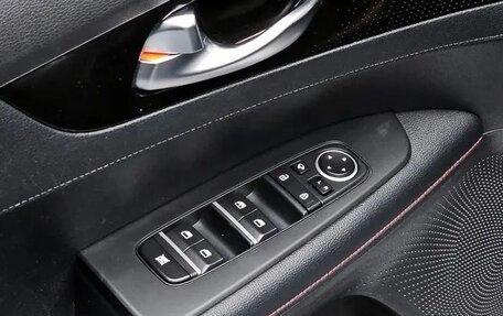 KIA K3, 2022 год, 1 533 000 рублей, 16 фотография