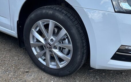 Skoda Octavia, 2019 год, 1 750 000 рублей, 2 фотография