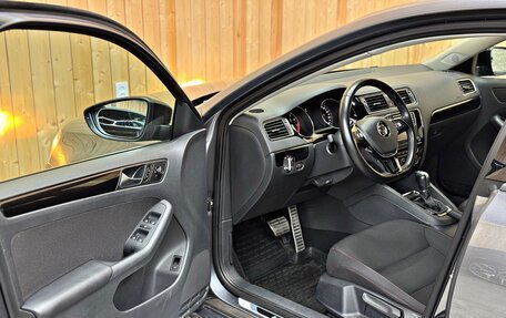 Volkswagen Jetta VI, 2018 год, 1 750 000 рублей, 7 фотография
