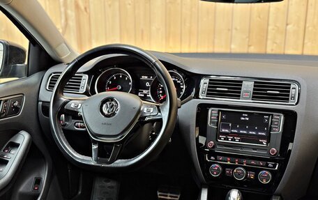 Volkswagen Jetta VI, 2018 год, 1 750 000 рублей, 10 фотография