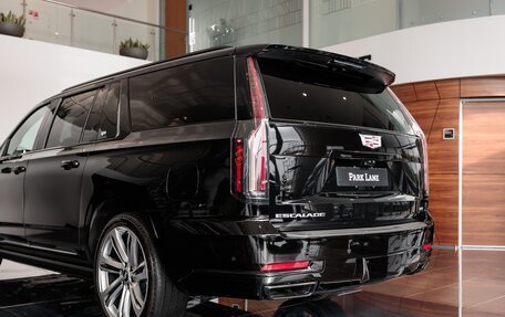 Cadillac Escalade V, 2025 год, 24 490 000 рублей, 9 фотография
