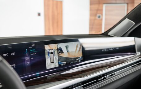 Cadillac Escalade V, 2025 год, 24 490 000 рублей, 14 фотография