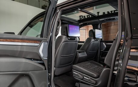 Cadillac Escalade V, 2025 год, 24 490 000 рублей, 21 фотография