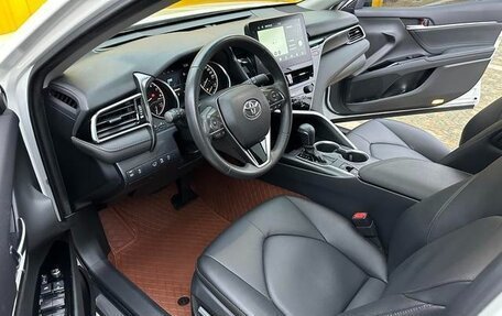 Toyota Camry, 2021 год, 1 800 300 рублей, 8 фотография