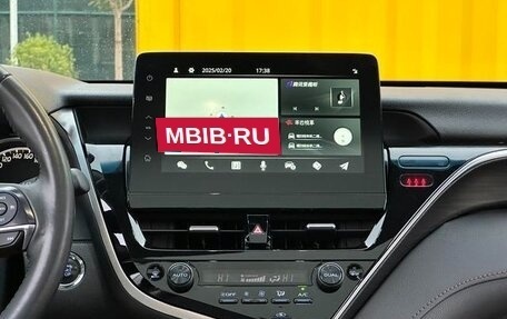Toyota Camry, 2021 год, 1 800 300 рублей, 12 фотография