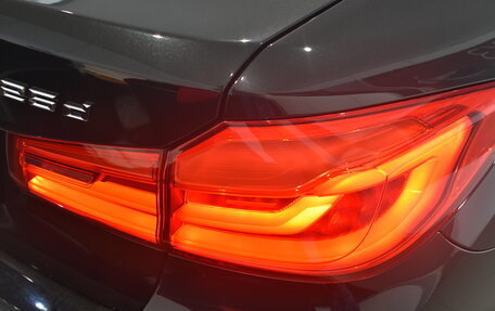 BMW 5 серия, 2018 год, 4 350 000 рублей, 21 фотография