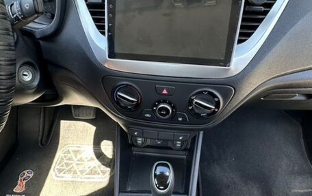 Hyundai Solaris II рестайлинг, 2019 год, 1 550 000 рублей, 6 фотография