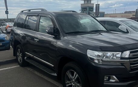 Toyota Land Cruiser 200, 2016 год, 7 000 000 рублей, 14 фотография