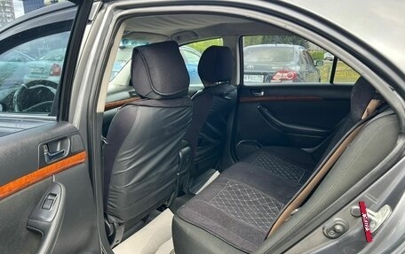 Toyota Avensis III рестайлинг, 2006 год, 1 079 000 рублей, 11 фотография