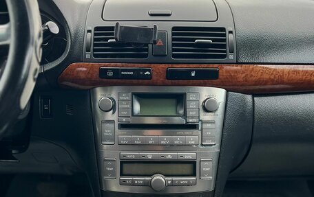 Toyota Avensis III рестайлинг, 2006 год, 1 079 000 рублей, 19 фотография