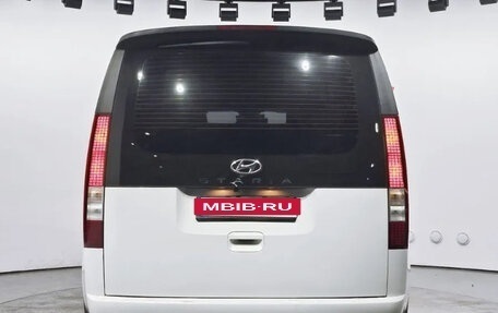 Hyundai Staria, 2022 год, 3 305 000 рублей, 4 фотография