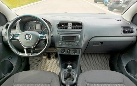 Volkswagen Polo VI (EU Market), 2016 год, 1 050 000 рублей, 17 фотография