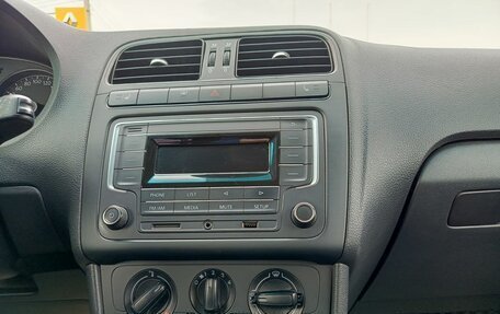 Volkswagen Polo VI (EU Market), 2016 год, 1 050 000 рублей, 18 фотография