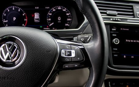 Volkswagen Tiguan II, 2017 год, 2 400 000 рублей, 20 фотография