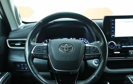 Toyota Highlander, 2021 год, 5 490 000 рублей, 16 фотография