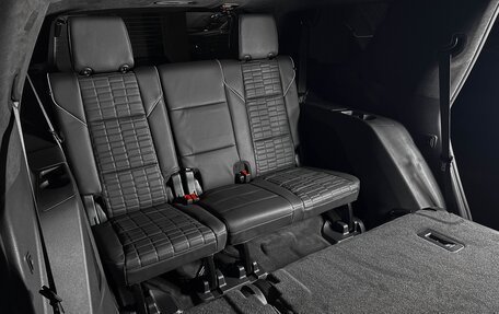 Cadillac Escalade V, 2023 год, 16 090 000 рублей, 18 фотография