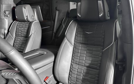 Cadillac Escalade V, 2023 год, 16 090 000 рублей, 28 фотография
