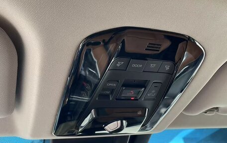 Toyota Venza, 2022 год, 3 780 000 рублей, 15 фотография