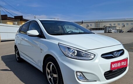 Hyundai Solaris II рестайлинг, 2013 год, 975 000 рублей, 3 фотография