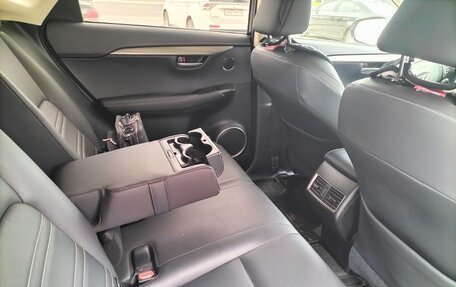 Lexus NX I, 2017 год, 2 800 000 рублей, 9 фотография