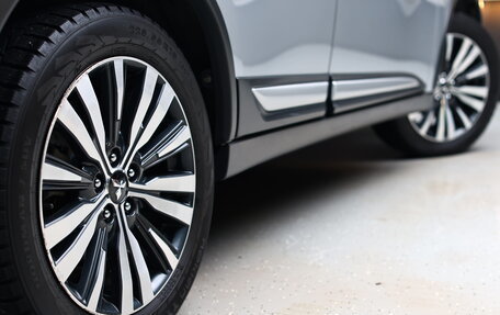 Mitsubishi Outlander III рестайлинг 3, 2019 год, 1 875 000 рублей, 8 фотография