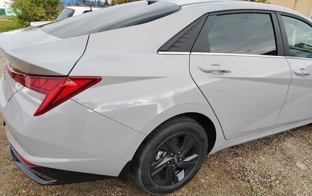 Hyundai Elantra, 2021 год, 2 300 000 рублей, 4 фотография