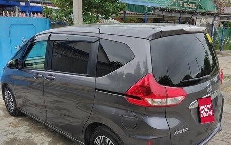 Honda Freed II, 2019 год, 1 840 000 рублей, 3 фотография