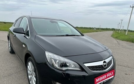 Opel Astra J, 2012 год, 1 100 000 рублей, 6 фотография