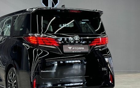 Toyota Alphard, 2024 год, 13 494 000 рублей, 7 фотография