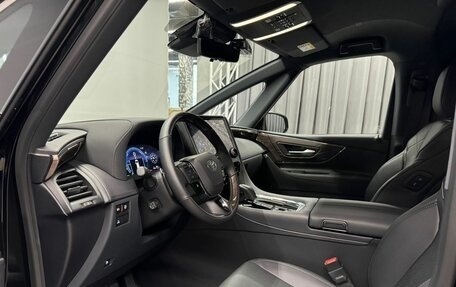 Toyota Alphard, 2024 год, 13 494 000 рублей, 13 фотография