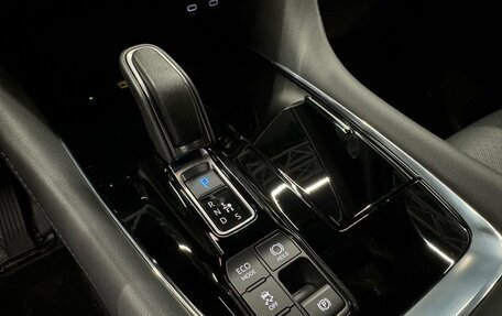 Toyota Alphard, 2024 год, 13 494 000 рублей, 18 фотография